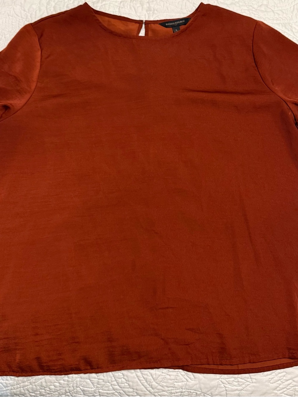 Banana Republic Woman’s Rust Red Crewneck Shirt